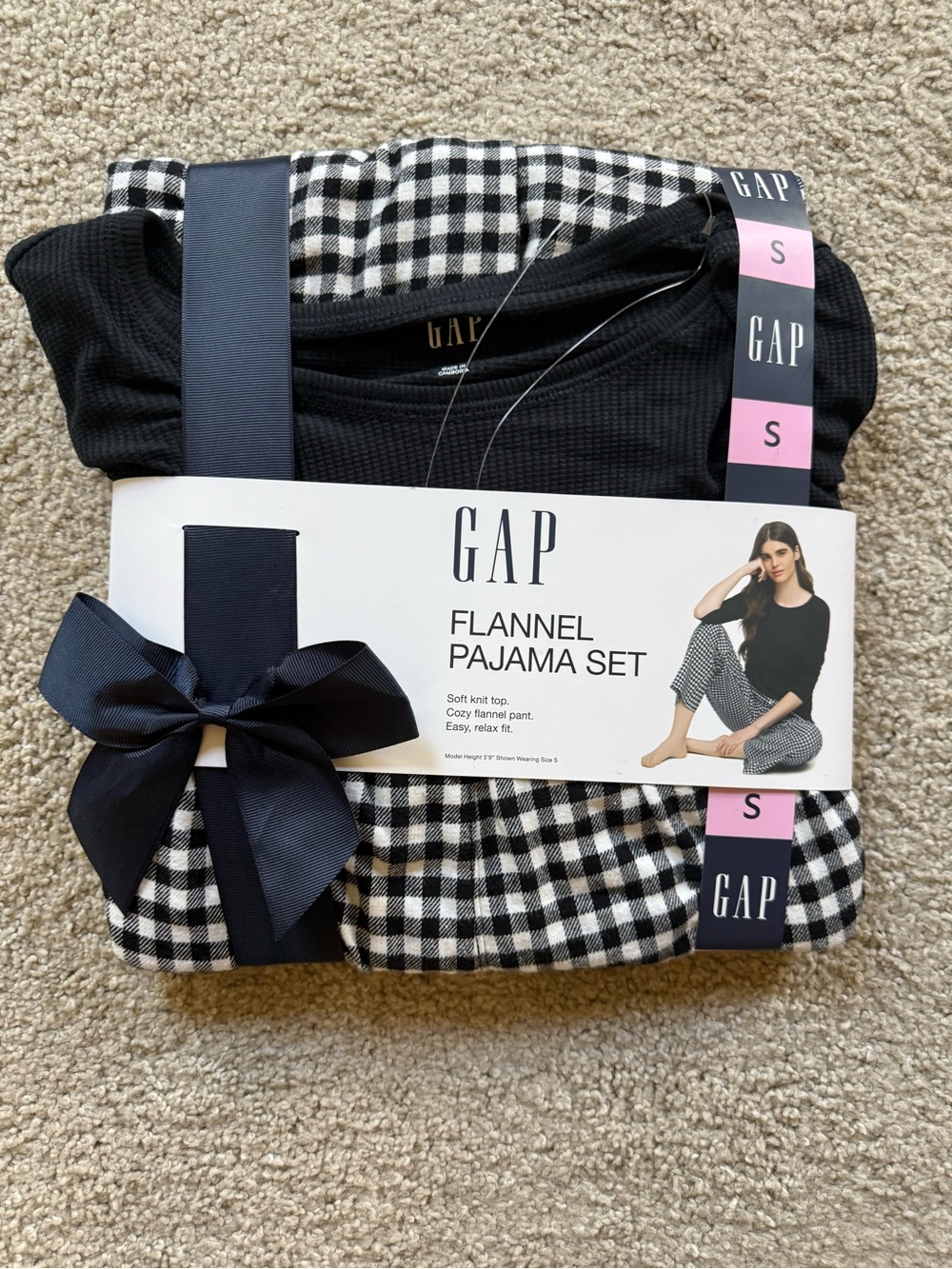GAP Black and White Gingham Flannel Pajama Set